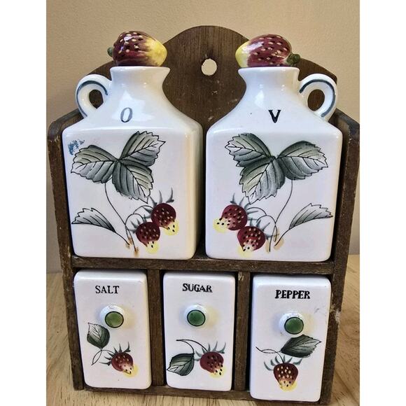 Vintage 1950s Spice Set Oil Vinegar Sugar Salt Pepper Kitchen Country Strawberry - Picture 1 of 8